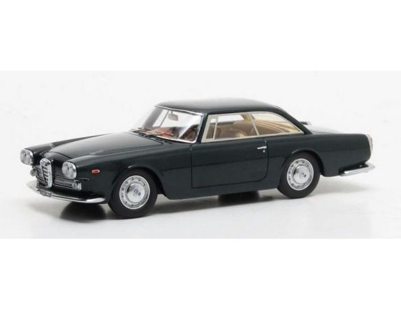 Matrix MX50102-081 ALFA ROMEO 2000 PRAHO TOURING 1960 1:43 Modellino