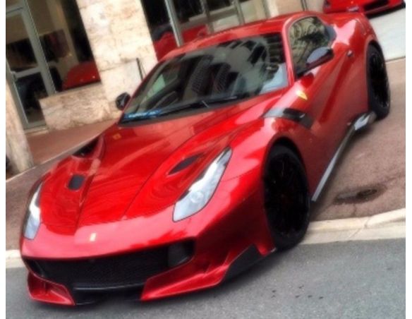 Looksmart LS18015F FERRARI F12 TDF SPECIAL SERIES FIRE RED W/BLACK LIVERY C/VETRINA 1:18 Modellino