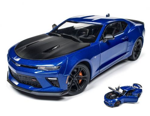 Auto World AW241 CHEVY CAMARO SS 1 LE 2017 BLUE 1:18 Modellino