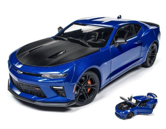 Auto World AW241 CHEVY CAMARO SS 1 LE 2017 BLUE 1:18 Modellino