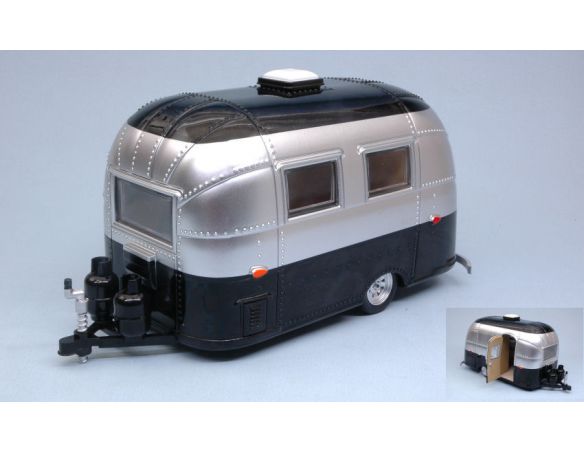 Greenlight GREEN18226 ROULOTTE BAMBI AIRSTREAM SILVER/BLACK 1:24 Modellino