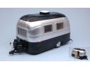 Greenlight GREEN18226 ROULOTTE BAMBI AIRSTREAM SILVER/BLACK 1:24 Modellino