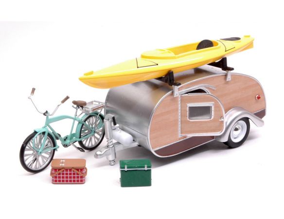 Greenlight GREEN18430A ROULOTTE TEAR DROP TRAILER 1947 W/KAJAK & BICYCLE 1:24 Modellino