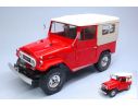 Triple 9 T9-1800153 TOYOTA LAND CRUISER FJ40 1967 W/CLOSED SOFT TOP RED 1:18 Modellino