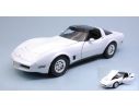 Welly WE12546W CHEVROLET CORVETTE COUPE' 1982 WHITE 1:18 Modellino