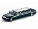 SunStar SS4202 LINCOLN TOWN CAR LIMOUSINE 2003 BLACK 1:18 Modellino