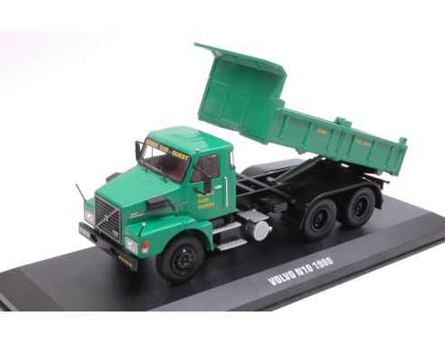 Ixo model TRU030 VOLVO N10 SCREG 1975 1:43 Modellino