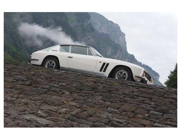 Matrix MX41002-092 JENSEN INTERCEPTOR SERIES II FF 1970 GREY/WHITE 1:43 Modellino