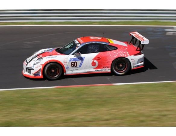 Spark Model SG329 PORSCHE 911 GT3  N.60 NURBURGRING 2017 OSIEKA-MAX-JENS-TREBING 1:43 Modellino