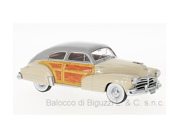 Neo Scale Models NEO45833 CHEVROLET FLEETWOOD AEROSEDAN 1942 BEIGE/WOODY 1:43 Modellino