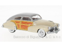Neo Scale Models NEO45833 CHEVROLET FLEETWOOD AEROSEDAN 1942 BEIGE/WOODY 1:43 Modellino
