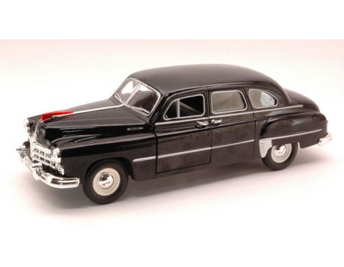 Hot Wheels LDC24212BK GAZ 12 (ZIM) 1950 BLACK 1:24 Modellino