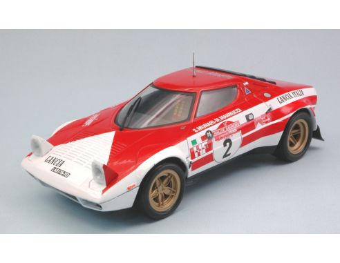 Triple 9 T9-1800175 LANCIA STRATOS N.2 WINNER SANREMO RALLY 1974 S.MUNARI-M.MANNUCCI 1:18 Modellino