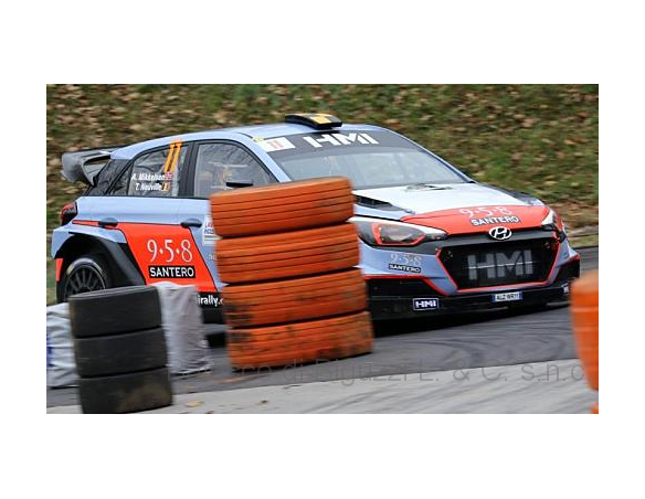 Ixo model RAM660 HYUNDAI NG i20 WRC N.11 2nd RALLY MONZA 2017 A.MIKKELSEN-T.NEUVILLE 1:43 Modellino