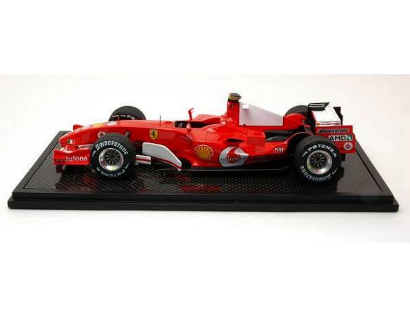 Red Line RL24002 FERRARI M.SCHUMACHER 2005 1:24 Modellino