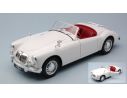 Triple 9 T9-1800164 MGA MKII A 1600 OPEN CONVERTIBLE 1961 WHITE 1:18 Modellino