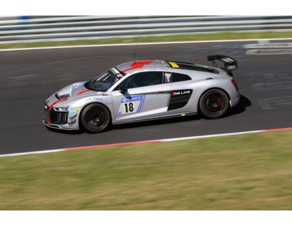 Spark Model SG302 AUDI R8 LMS N.18 NURBURGRING 2017 ABT-FREY-HUISMAN-TERTING 1:43 Modellino