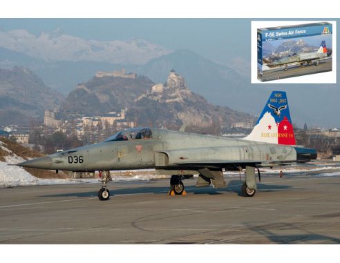Italeri IT1420 F-5 E SWISS AIR FORCE KIT 1:72 Modellino
