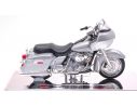 Maisto MI09198 HARLEY DAVIDSON 2002 FLTR ROAD GLIDE SILVER 1:18 Modellino