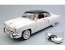 LUCKY DIE CAST LDC92808W LINCOLN CAPRI 1952 WHITE W/BLACK ROOF 1:18 Modellino
