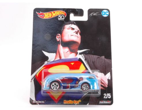 Hot Wheels HWDLB45-2 POP CULTURE BATMAN & SUPERMAN HAULIN GAS 1:64 Modellino