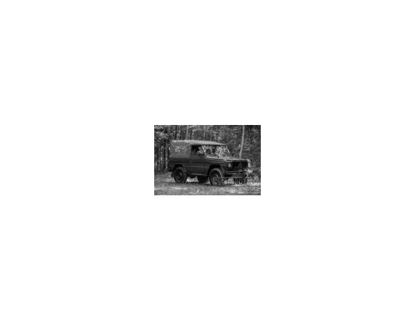Ixo model CLC286 MERCEDES 240 G SWB SOFT TOP 1986 OLIVE GREEN 1:43 Modellino
