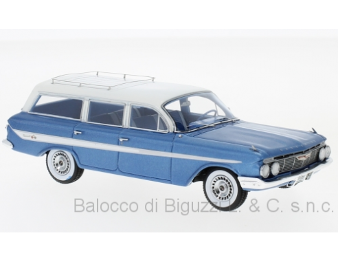 Neo Scale Models NEO46966 CHEVROLET NOMAD STATION WAGON 1961 MET.BLUE/WHITE 1:43 Modellino