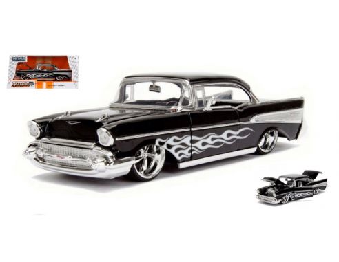 JADA TOYS JADA99965BK CHEVY BEL AIR 1957 BLACK W/WHITE FLAMES 1:24 Modellino