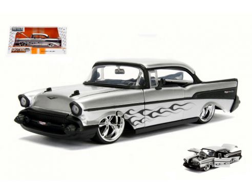 Jada JADA99965S CHEVY BEL AIR 1957 SILVER W/BLACK FLAMES 1:24 Modellino