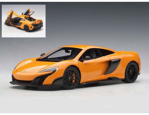 Auto Art / Gateway AA76048 MC LAREN 675LT 2016 ORANGE 1:18 Modellino