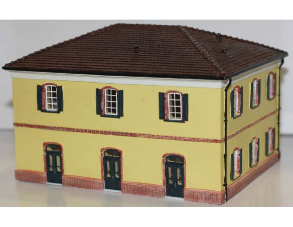 HORNBY Rivarossi HC8024 - Stazione ferroviaria FS a tre luci Modellismo