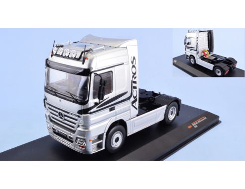 Ixo model TR022 MERCEDES ACTROS MP 2 2002 SILVER 1:43 Modellino