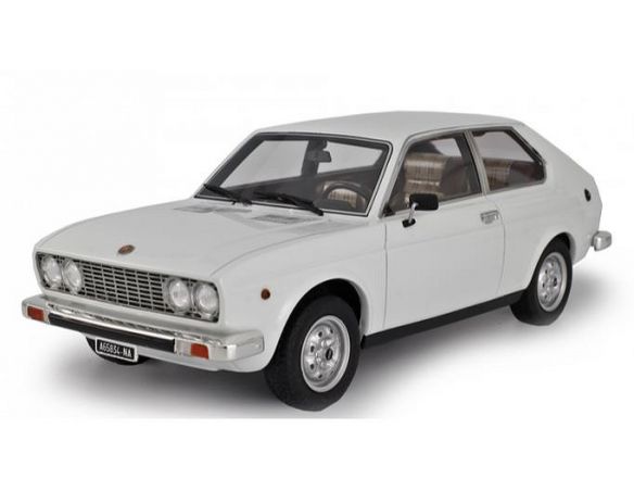 Ixo model LM106E FIAT 128 3P 1100 1975 WHITE 1:18 Modellino
