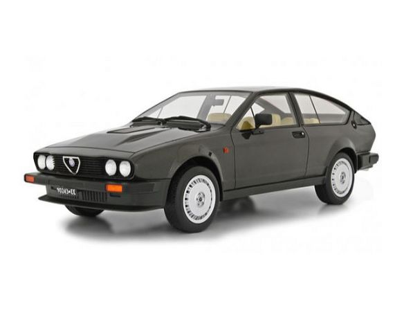 Ixo model LM110A ALFA ROMEO GTV 6 2.5 SERIE 1 1980 GREY MET.1:18 Modellino
