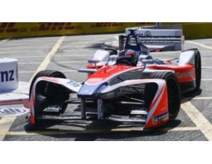 Spark Model S5932 MAHINDRA N.19 WINNER Rd.2 HONG KONG FORMULA E (2017-2018) F.ROSENQVIST Modellino