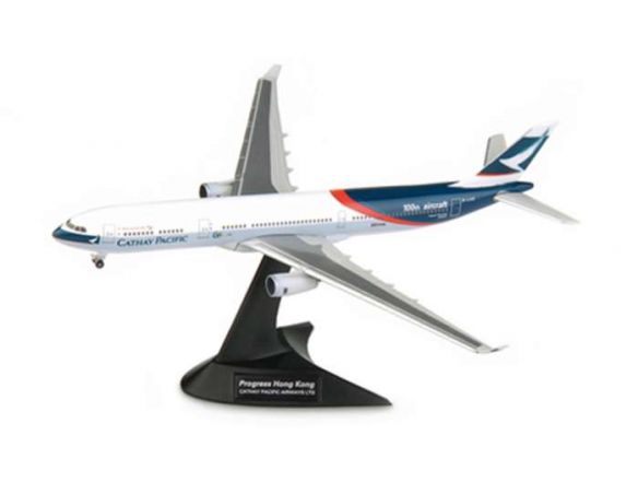 Herpa 502269 Cathay Pacific A330-300 "100th aircraft-Progress Hong Kong" 1:500