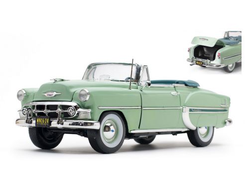 SunStar SS1624 CHEVROLET BEL AIR CONVERTIBLE 1953 LIGHT GREEN 1:18 Modellino