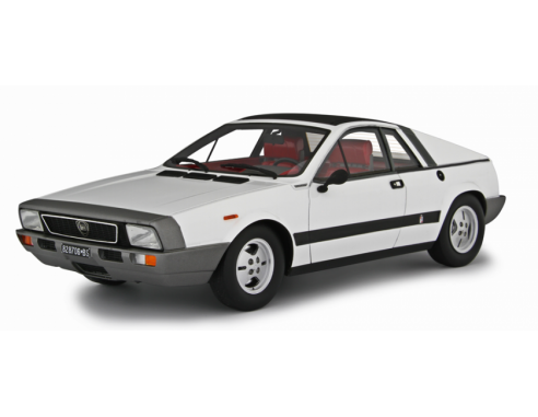 Ixo model LM120B LANCIA BETA MONTECARLO 1975 WHITE 1:18 Modellino