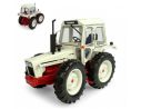 Universal Hobbies UH6214 TRATTORE FORD COUNTY 1174 WHITE/RED 1:32 Modellino