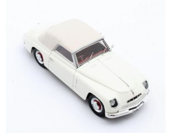 Matrix MX50102-112 ALFA ROMEO 6C 2500 GHIA CONVERTIBLE 1947 CLOSED WHITE 1:43 Modellino