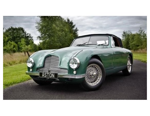 Matrix MX40108-052 ASTON MARTIN DB2 VANTAGE CLOSED 1951 MET.GREEN 1:43 Modellino