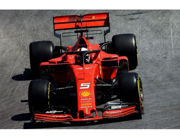 Looksmart LS18F1021 FERRARI SF90 SEBASTIAN VETTEL 2019 N.5 CANADA GP 1:18 Modellino