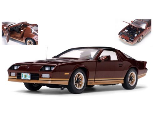 SunStar SS1950 CHEVROLET CAMARO Z28 1985 COPPER 1:18 Modellino