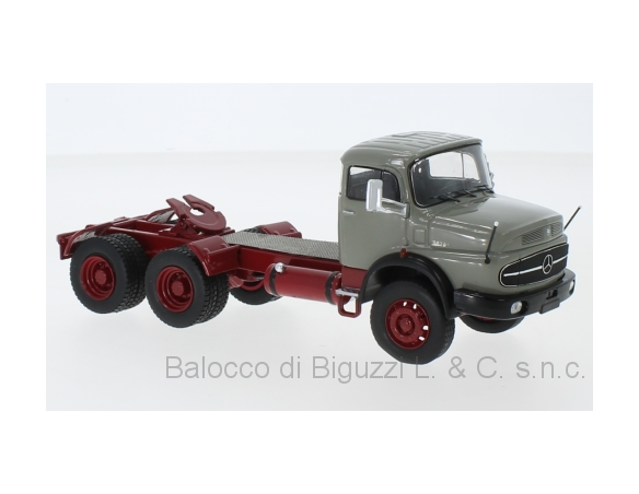 Ixo model TR056 MERCEDES LS 2624 1979 GREY 1:43 Modellino