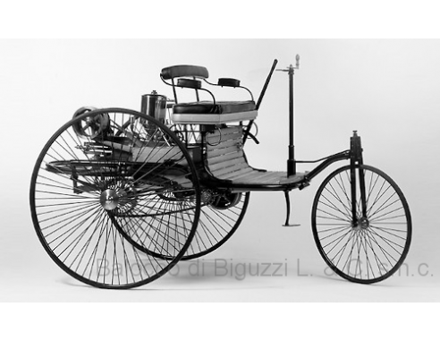 Ixo model CLC331N MERCEDES PATENT MOTLR CAR 1886 BLACK/RED 1:43 Modellino