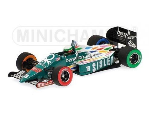 Minichamps PM400860019 BENETTON T.FABI 1986 N.19 USA GP 1:43 Modellino
