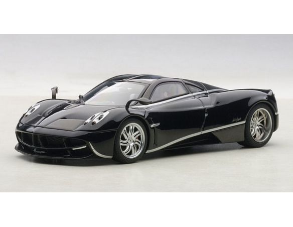 AUTOART AA58209 PAGANI HUAYRA 2012 BLACK W/SILVER STRIPRES 1:43 Modellino