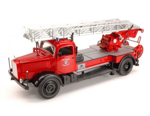 LUCKY DIE CAST LDC20228 MERCEDES L4500F 1944 FIRE TRUCK 1:24 Modellino