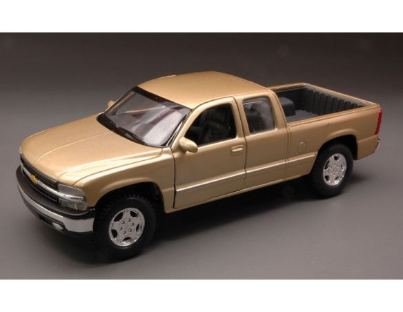 MAISTO MI31941 CHEVROLET SILVERADO 2003 GOLD 1:27 Modellino