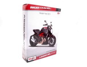 MAISTO MI39196 DUCATI DIAVEL CARBON KIT 1:12 Modellino